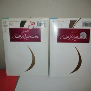 Hanes Silk Reflections Sheer Pantyhose Nylons AB Taupe Beige 3 Pair NIP NOS 1998